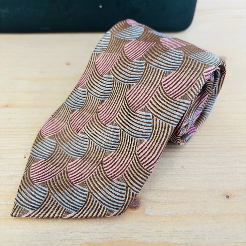 Bugatchi Men’s Silk Brown Pink Blue Patterned Tie Geometric 4”‎ Wide